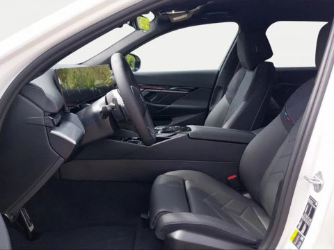 BMW i5 eDrive40