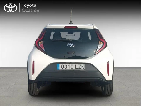 Toyota Aygo X Cross Cross Play