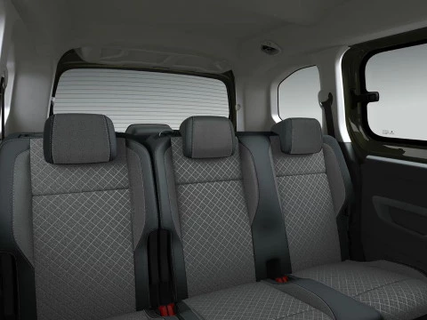 Opel Combo 100 Cv 1.5 Td S/S MT6 €6.4