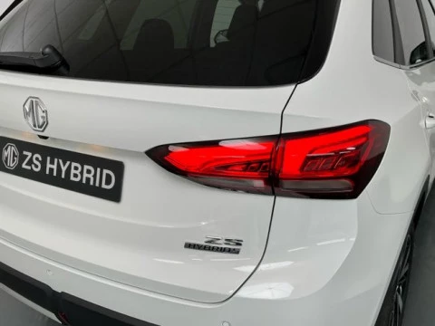 MG ZS Hybrid+ Luxury