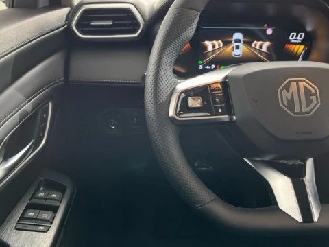 MG ZS Hybrid+ Luxury