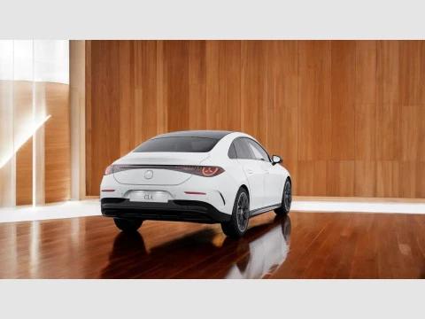 Mercedes-Benz CLA  180 con tecnologia hibrida