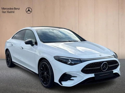 Mercedes-Benz CLA  180 con tecnologia hibrida
