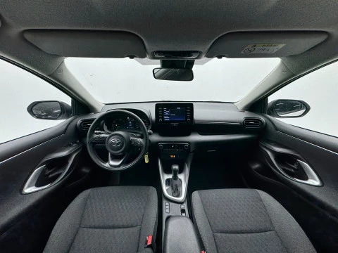 Toyota Yaris 1.5 120H Business Plus