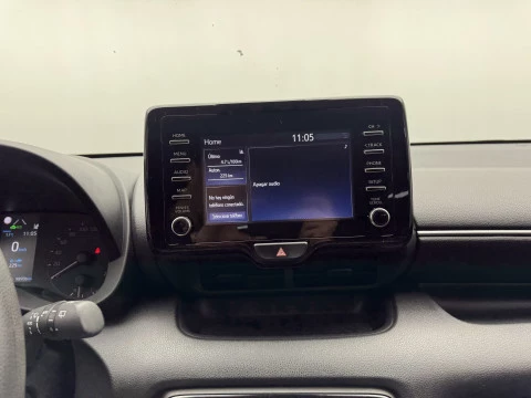 Toyota Yaris 1.5 120H Business Plus