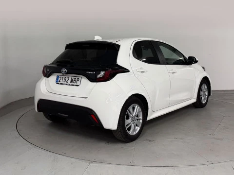 Toyota Yaris 1.5 120H Business Plus