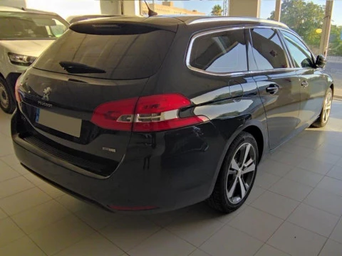 Peugeot 308 fam. 1.2 PURETECH 130 AUTO ALLURE SW 5P