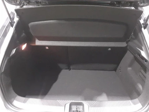 Renault 5 E-Tech   electrico iconic cinq 110 kW (150 CV) autonomia confort
