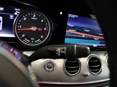 Mercedes-Benz E-CLASS CLASE E 300 DE AUTO 5P AMG