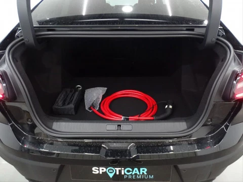 Citroën ë-C4 eC4 electrico 100kW 50kWh Shine