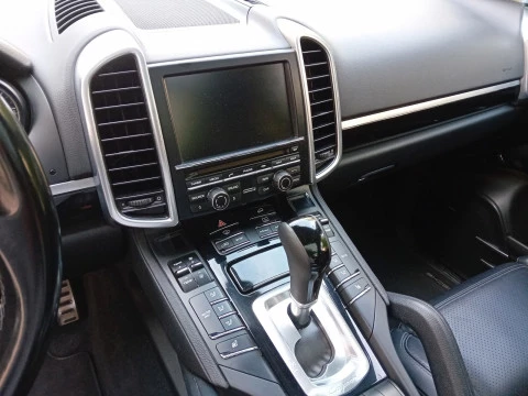 Porsche Cayenne S E-hybrid