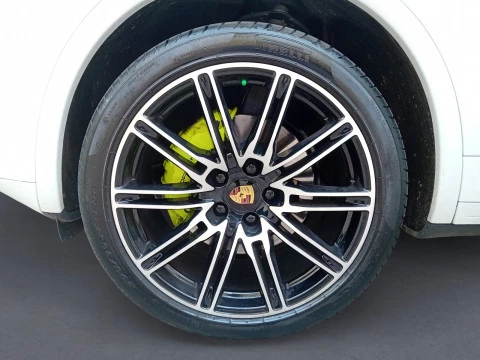 Porsche Cayenne S E-hybrid