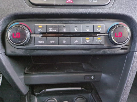 Kia Ceed 1.0 T-GDi 88kW (120CV) Concept