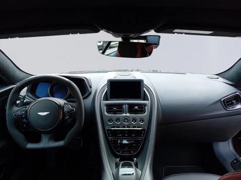 Aston Martin DB11 4.0 V8