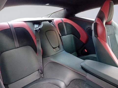 Aston Martin DB11 4.0 V8