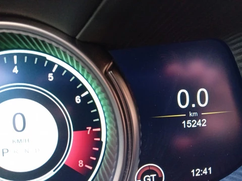 Aston Martin DB11 4.0 V8