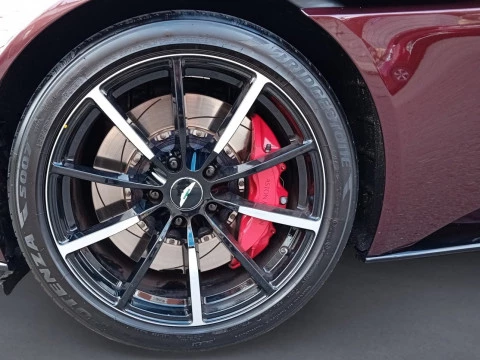 Aston Martin DB11 4.0 V8