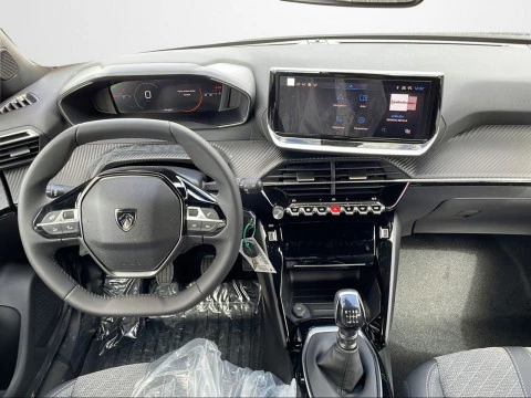 Peugeot 2008 Allure Gasolina 100 S&S 6 Vel. MAN