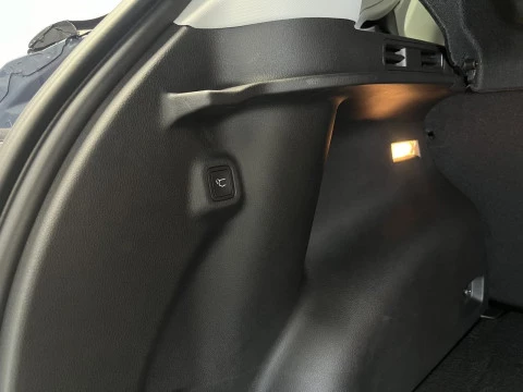 Jeep Compass COMPASS ALTITUDE MHEV