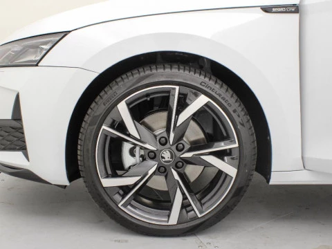 Skoda Octavia COMBI SPORTLINE 1,5 TSI M-HEV 150CV DSG