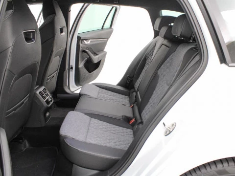 Skoda Octavia COMBI SPORTLINE 1,5 TSI M-HEV 150CV DSG