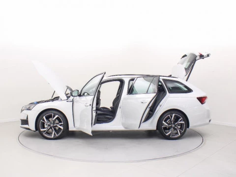 Skoda Octavia COMBI SPORTLINE 1,5 TSI M-HEV 150CV DSG