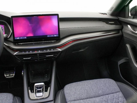 Skoda Octavia COMBI SPORTLINE 1,5 TSI M-HEV 150CV DSG