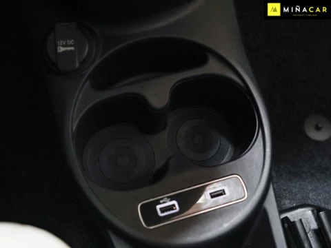 Fiat 500 1.0 Hybrid Dolcevita 51 kW (70 CV)