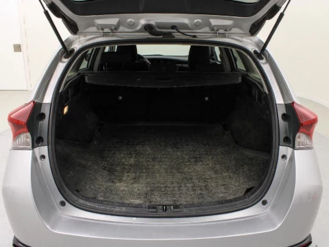 Toyota Auris AU Auris Touring Sports HÝbrido 2015 - 2018