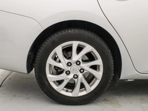 Toyota Auris AU Auris Touring Sports HÝbrido 2015 - 2018