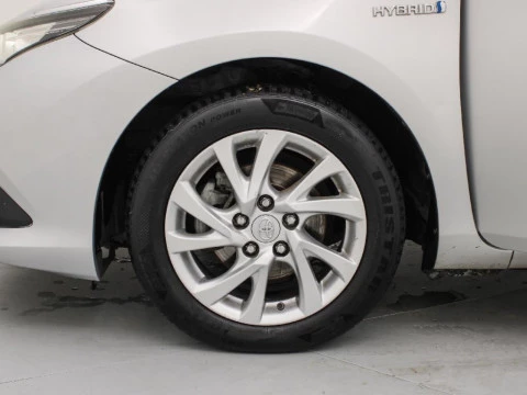 Toyota Auris AU Auris Touring Sports HÝbrido 2015 - 2018