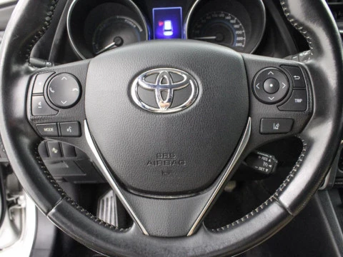 Toyota Auris AU Auris Touring Sports HÝbrido 2015 - 2018