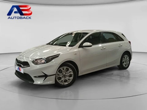 Kia Ceed 1.6 MHEV iMT 100kW (136CV) Concept