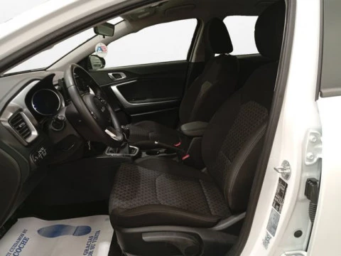 Kia Ceed 1.6 MHEV iMT 100kW (136CV) Concept