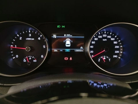 Kia Ceed 1.6 MHEV iMT 100kW (136CV) Concept