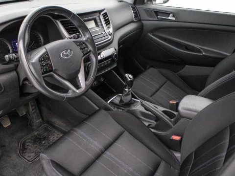 Hyundai Tucson 1.7 CRDI 115 HP BLUEDRIVE TECNO SKY 2WD 115 5P