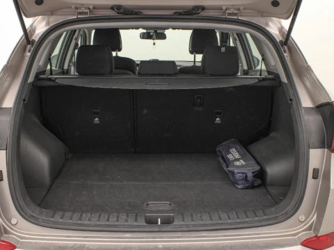 Hyundai Tucson 1.7 CRDI 115 HP BLUEDRIVE TECNO SKY 2WD 115 5P