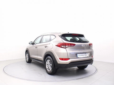 Hyundai Tucson 1.7 CRDI 115 HP BLUEDRIVE TECNO SKY 2WD 115 5P