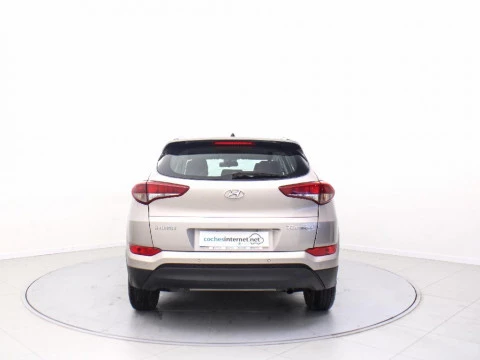 Hyundai Tucson 1.7 CRDI 115 HP BLUEDRIVE TECNO SKY 2WD 115 5P