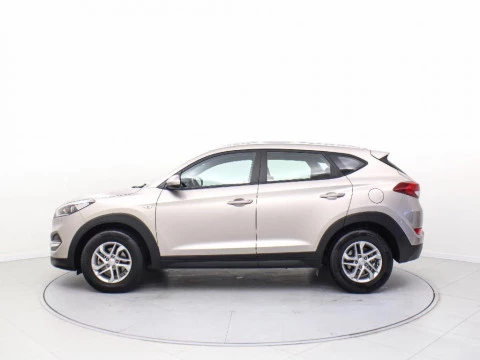 Hyundai Tucson 1.7 CRDI 115 HP BLUEDRIVE TECNO SKY 2WD 115 5P