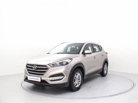 Hyundai Tucson 1.7 CRDI 115 HP BLUEDRIVE TECNO SKY 2WD 115 5P