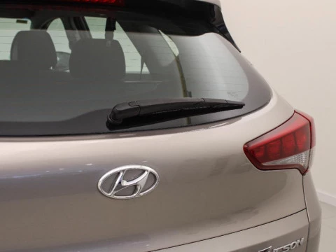 Hyundai Tucson 1.7 CRDI 115 HP BLUEDRIVE TECNO SKY 2WD 115 5P