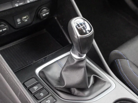 Hyundai Tucson 1.7 CRDI 115 HP BLUEDRIVE TECNO SKY 2WD 115 5P