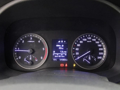 Hyundai Tucson 1.7 CRDI 115 HP BLUEDRIVE TECNO SKY 2WD 115 5P