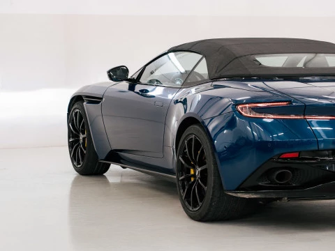 Aston Martin DB11 Volante V8 Automático