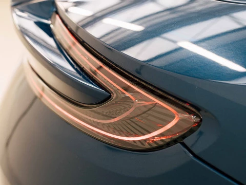 Aston Martin DB11 Volante V8 Automático