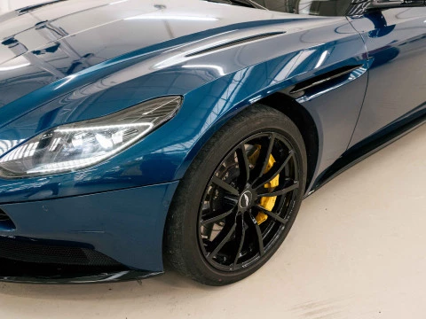 Aston Martin DB11 Volante V8 Automático