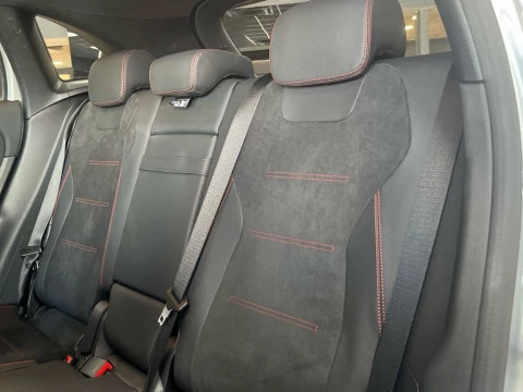 Mercedes-Benz GLA 200 d