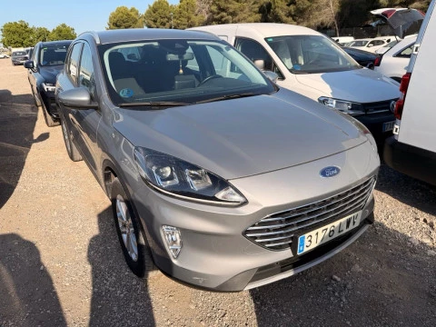 Ford Kuga Titanium 2.5 Duratec FHEV 140kW Auto