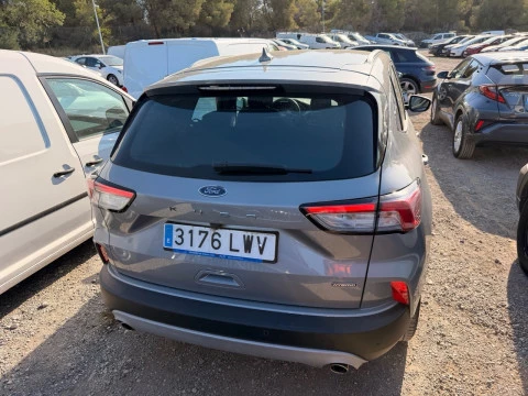 Ford Kuga Titanium 2.5 Duratec FHEV 140kW Auto